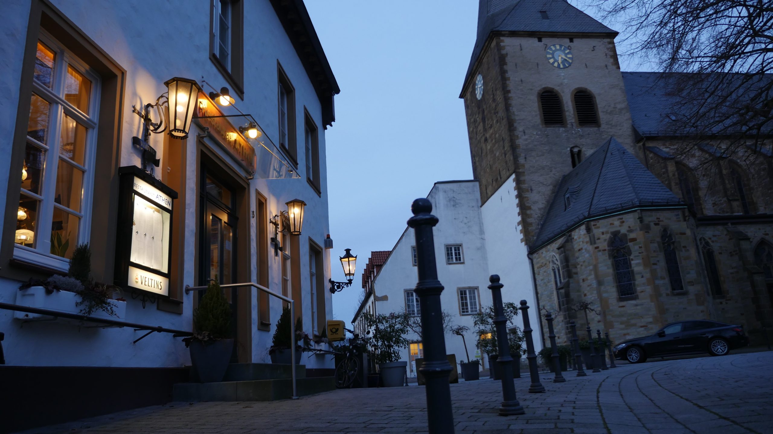 das-restaurant-athen-am-herzebrocker-kirchplatz-1